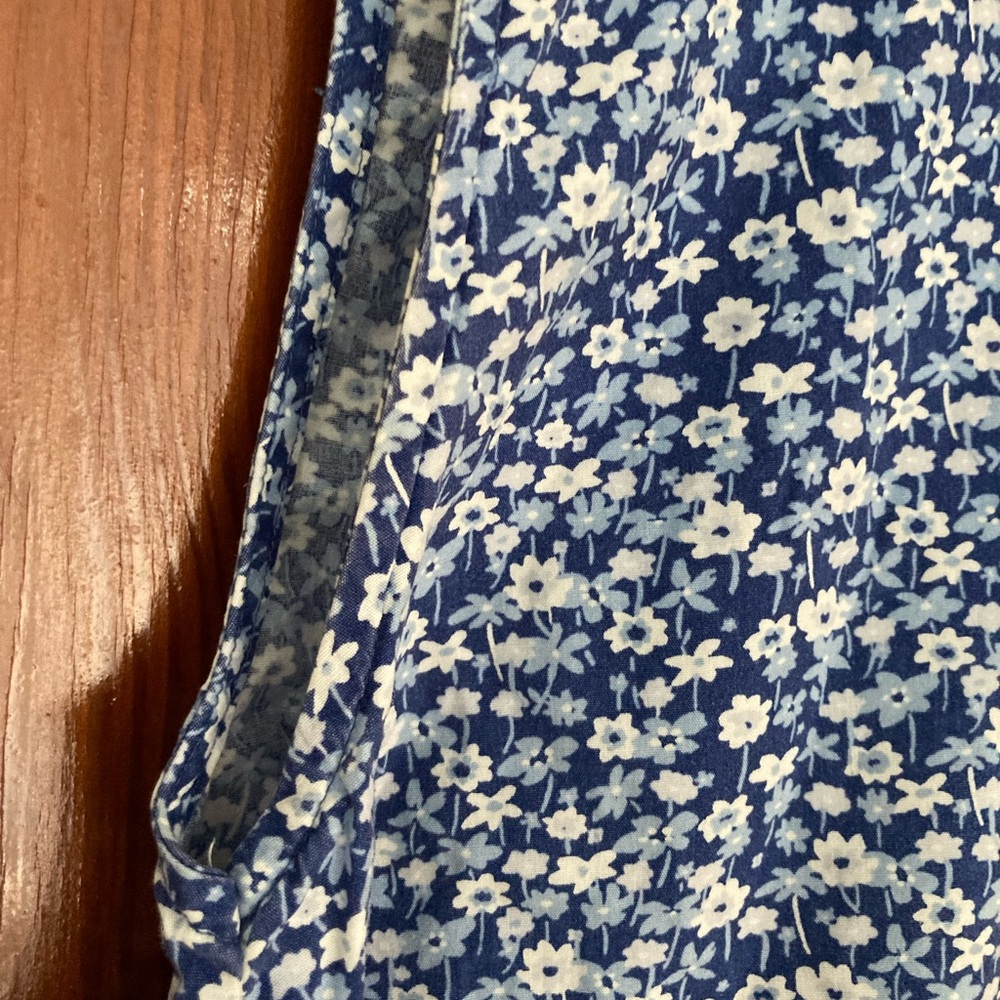 L.L.Bean Floral Sleeveless Top Blouse 🦋🦋🦋 - Picture 5 of 7